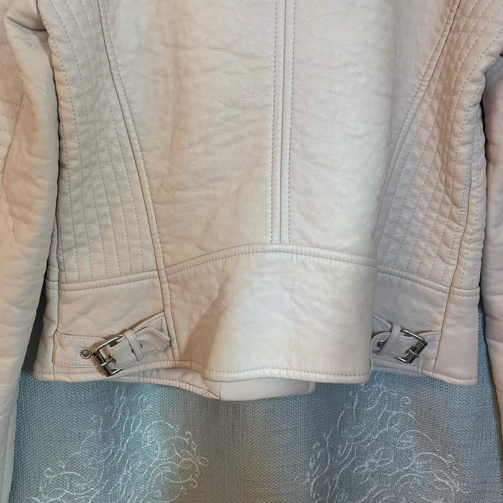 Leather jacket - Picture 3 of 6